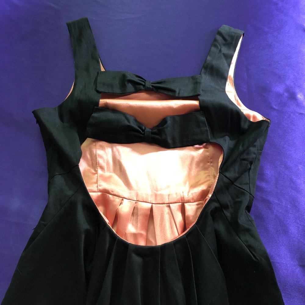 📌Charlotte Russe Well-behaved in the Front, Sexy in the Back Cotton Bl. Dress - Picture 8 of 12